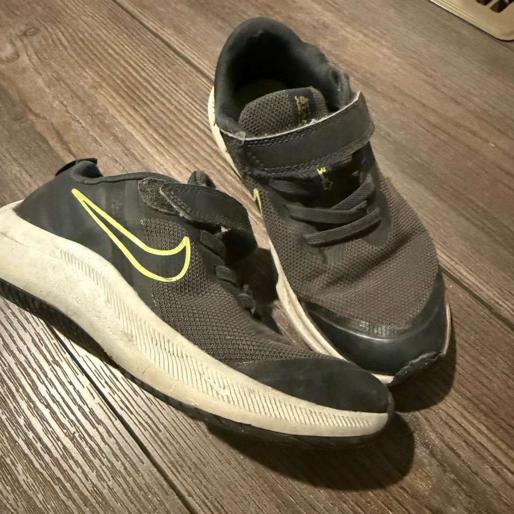Nike Black and Neon Yellow Athletic Shoes